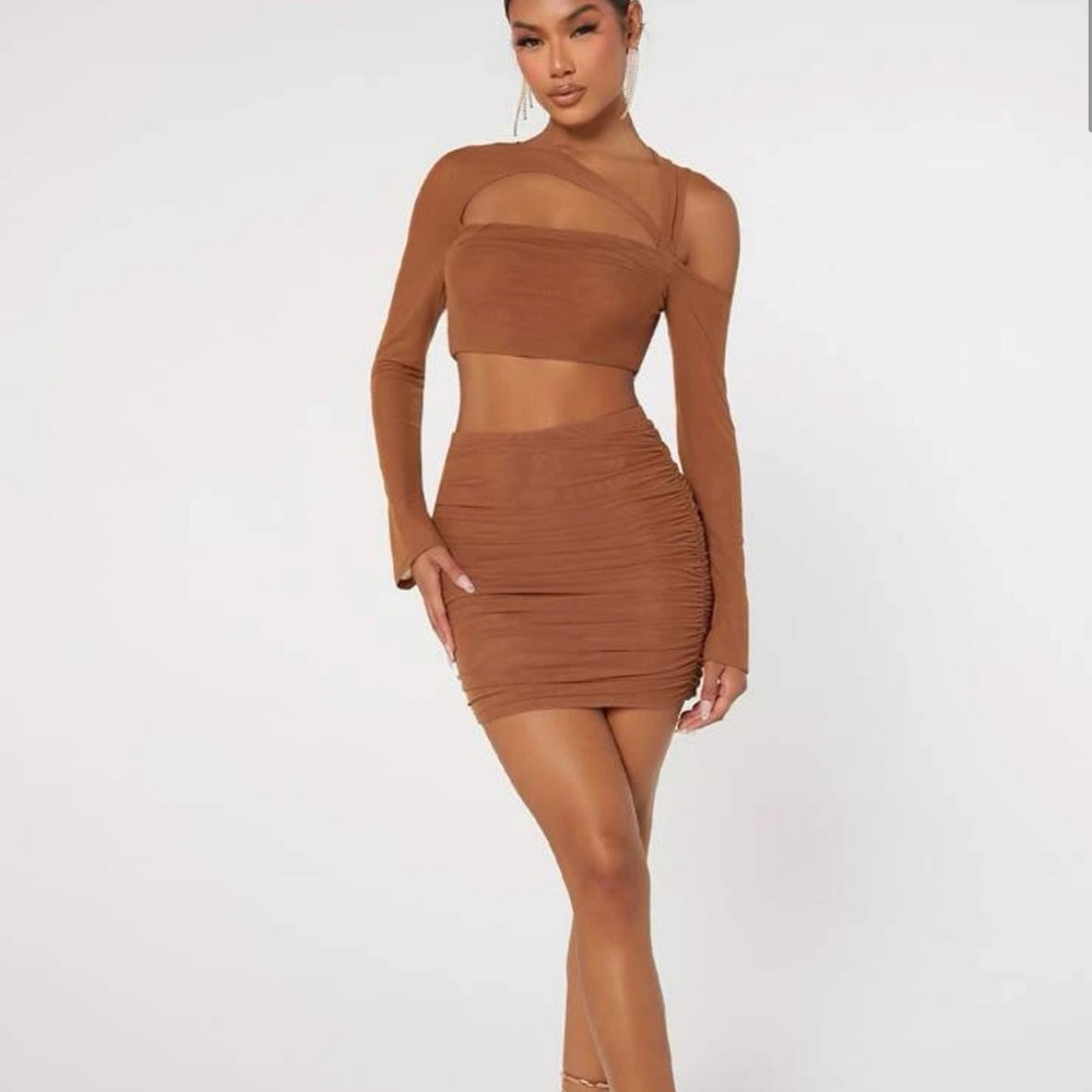 Crop top and bodycon skirt set size m